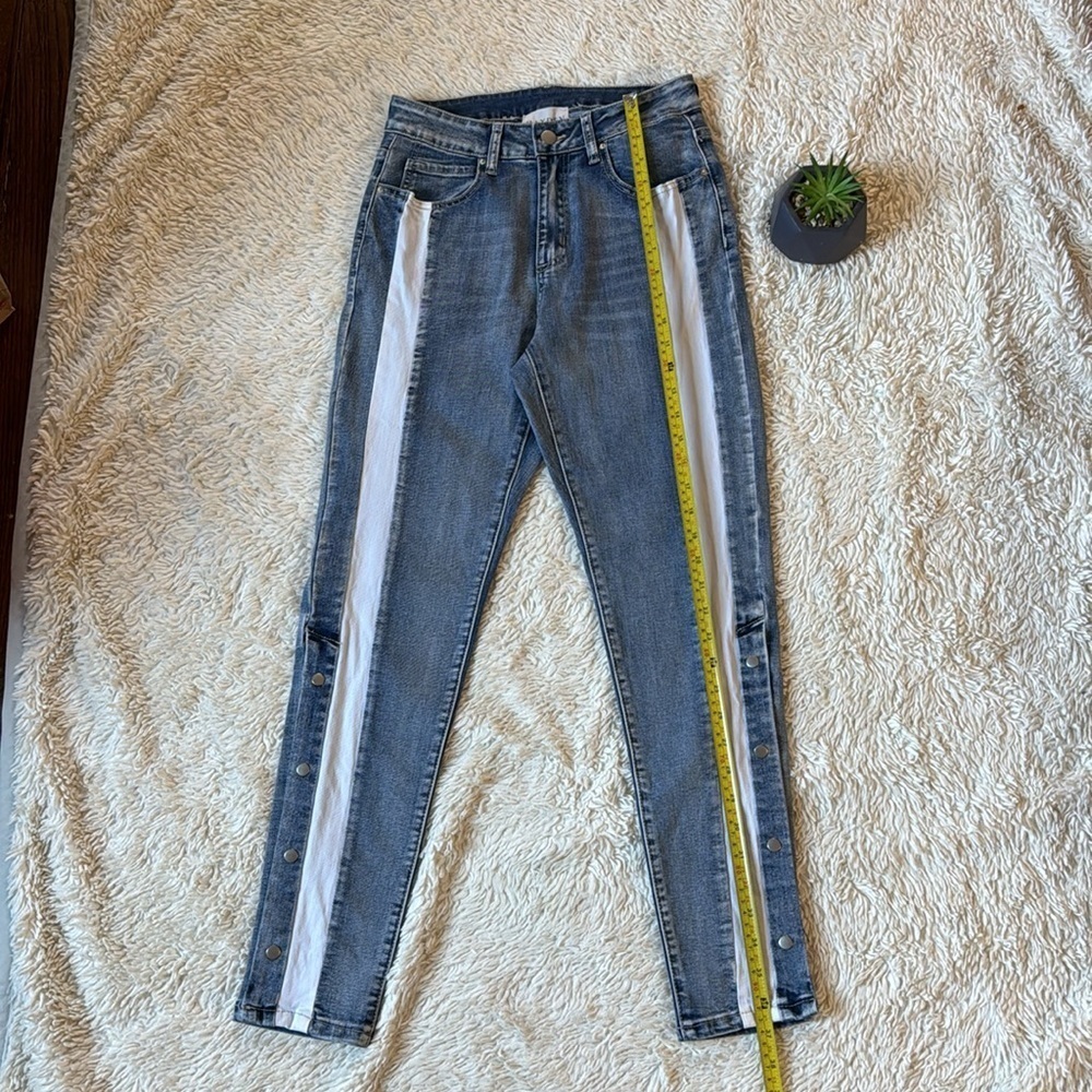 Hayden Stretch Snap Contrast Panel Jeans Size Small - Picture 4 of 15